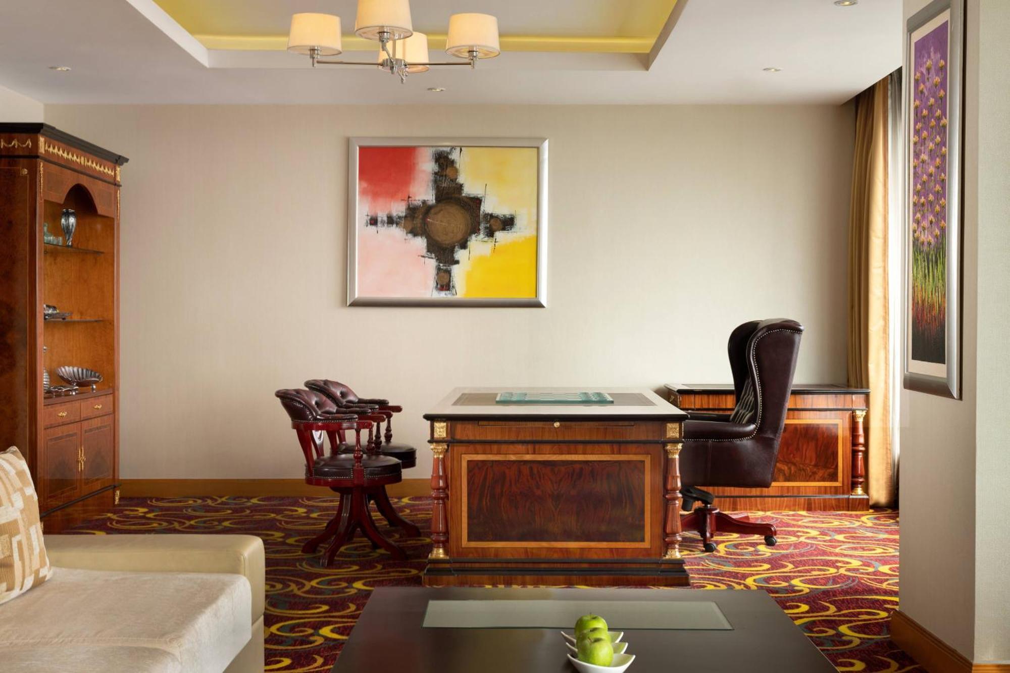 Jw Marriott Hotel Медан Екстериор снимка