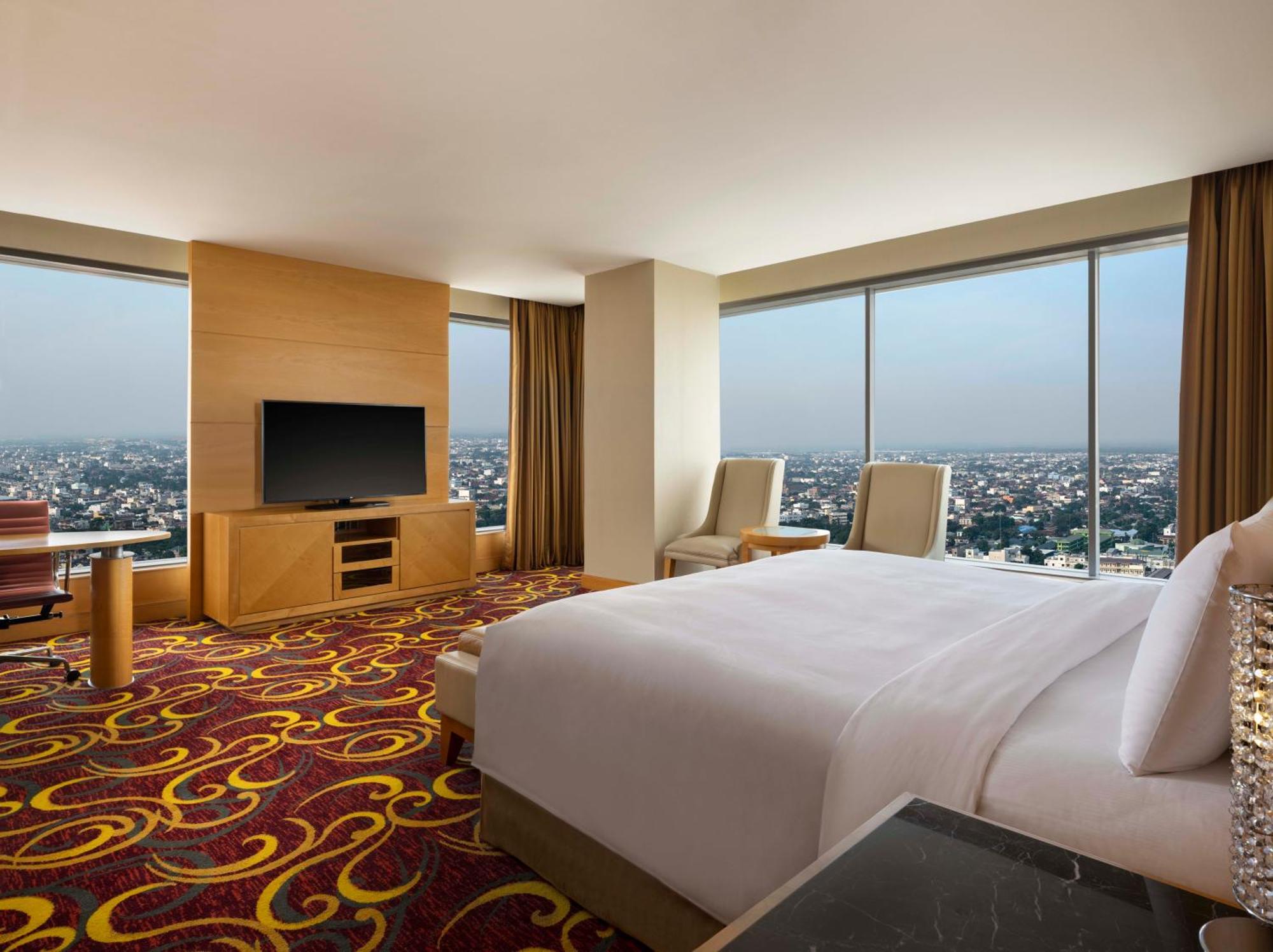 Jw Marriott Hotel Медан Екстериор снимка