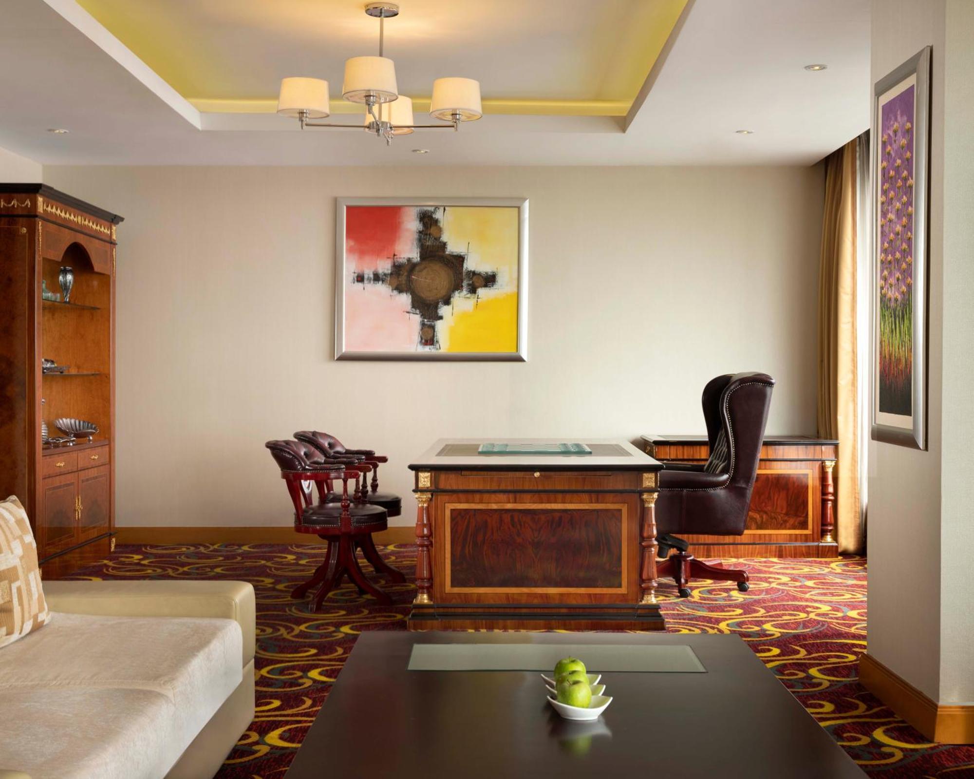 Jw Marriott Hotel Медан Екстериор снимка