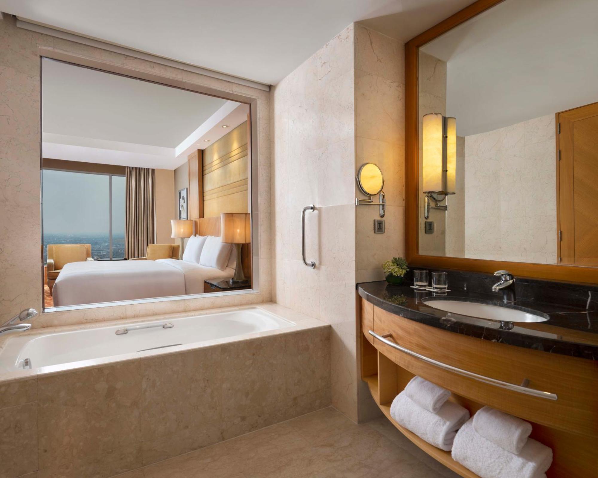 Jw Marriott Hotel Медан Екстериор снимка